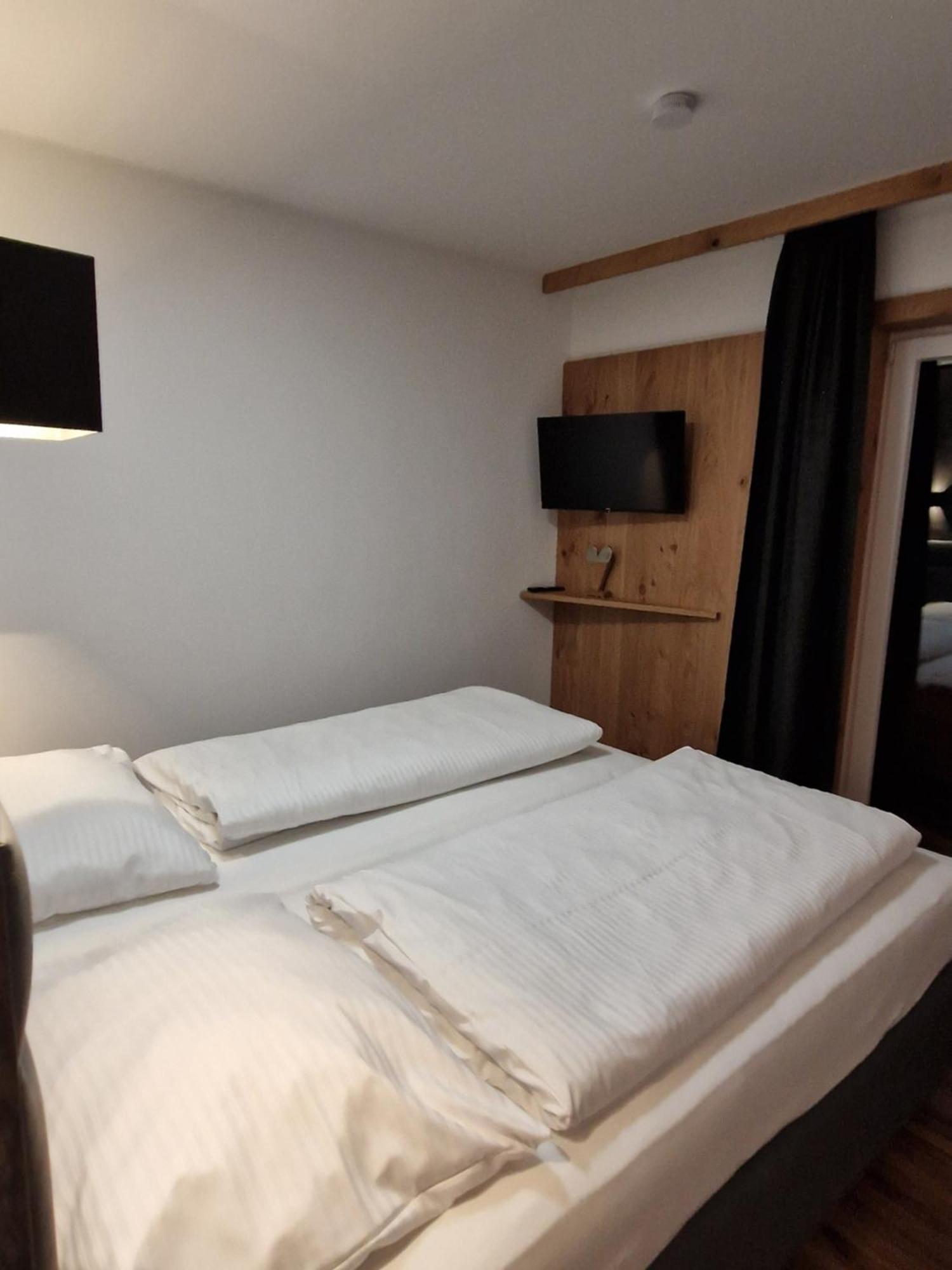 Haus Raetikon Apartment บรานด์ ภายนอก รูปภาพ