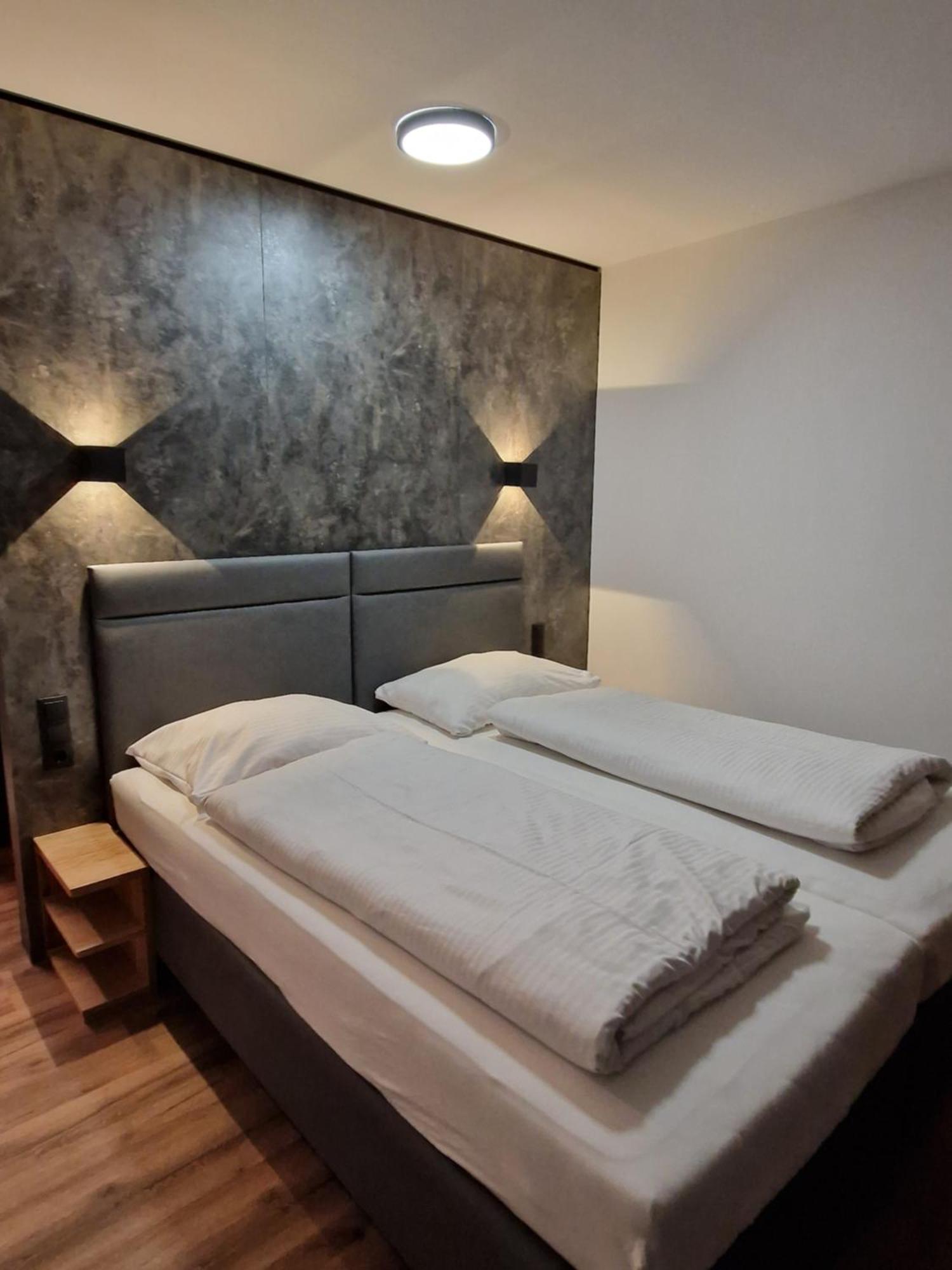 Haus Raetikon Apartment บรานด์ ภายนอก รูปภาพ